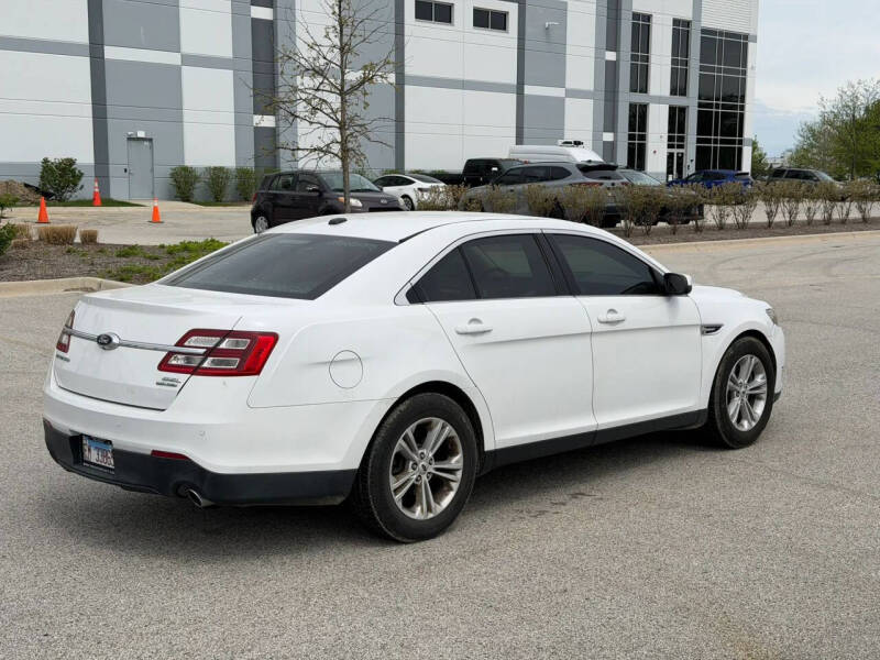 2017 Ford Taurus SEL
