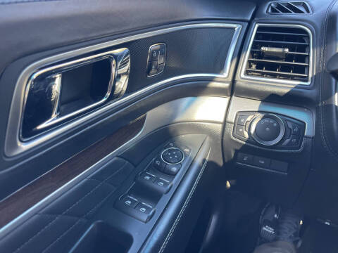 2016 Ford Explorer Platinum