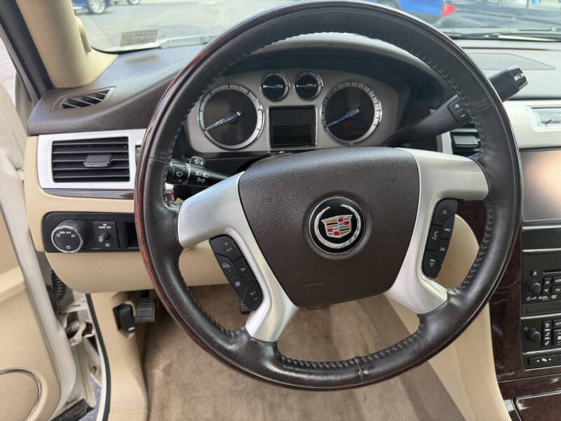 2013 Cadillac Escalade Luxury