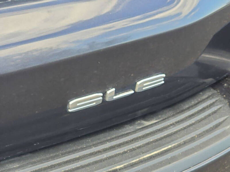 2023 GMC Yukon XL SLE