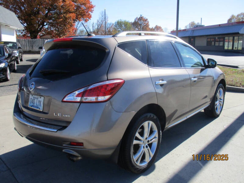 2011 Nissan Murano LE
