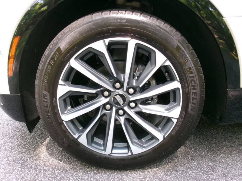 2024 Cadillac LYRIQ Sport 1