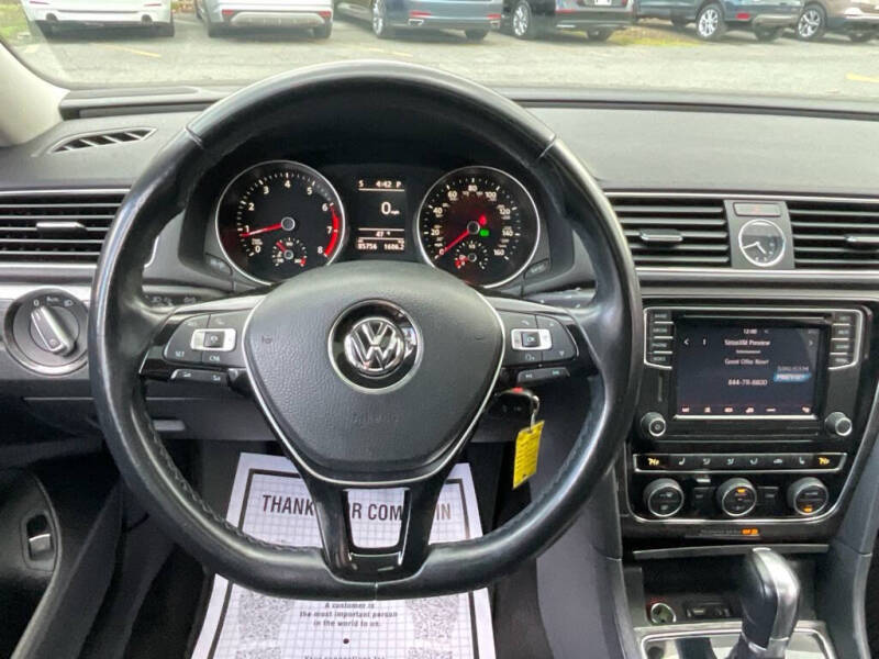 2016 Volkswagen Passat