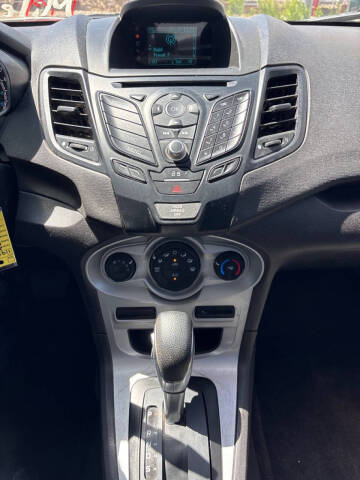 2016 Ford Fiesta SE