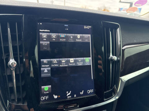 2018 Volvo S90 T5 Momentum