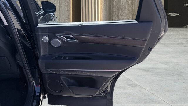 2024 Genesis GV80