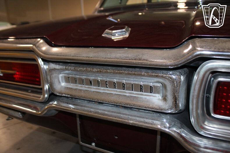 1964 Ford Thunderbird