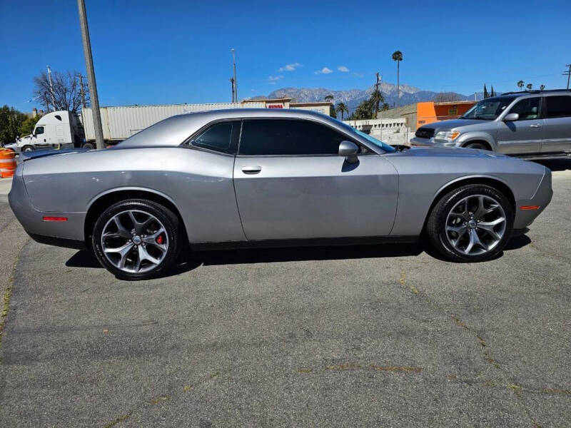 2015 Dodge Challenger SXT Plus