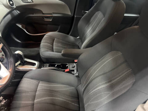 2017 Chevrolet Sonic LT Auto