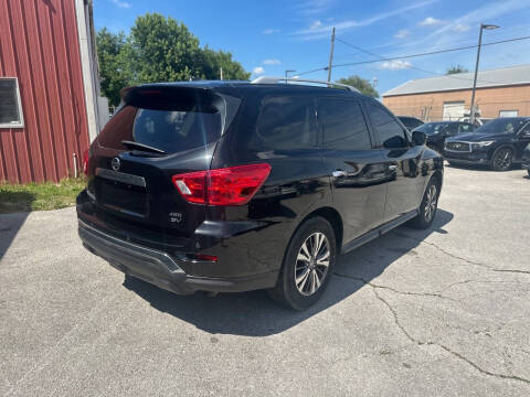 2017 Nissan Pathfinder S