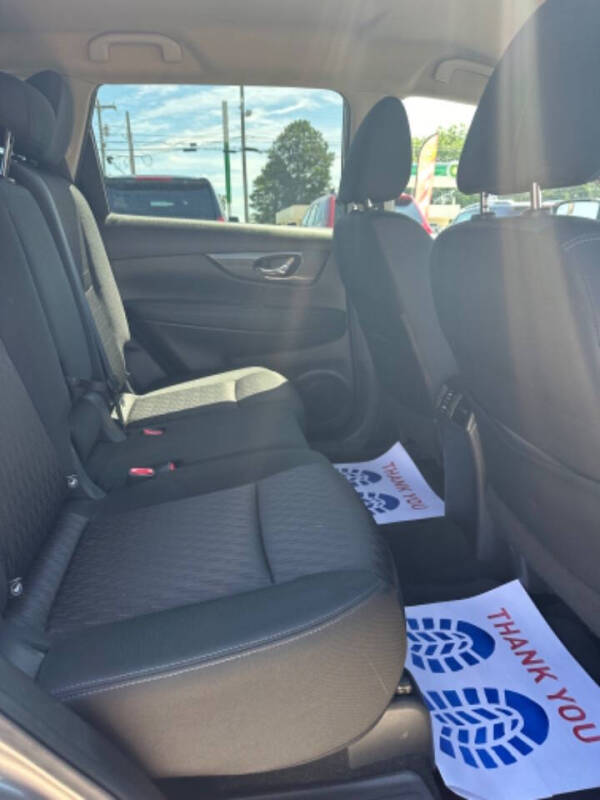 2018 Nissan Rogue SV