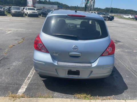 2011 Nissan Versa 1.8 S