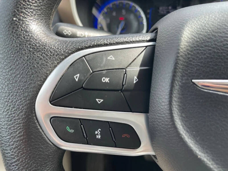 2020 Chrysler Voyager LXi