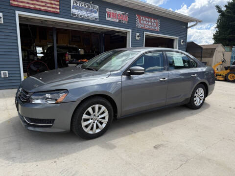 2014 Volkswagen Passat 1.8T Wolfsburg Edition PZEV