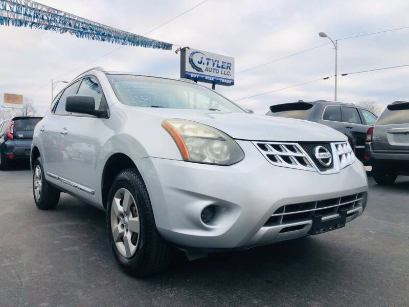 2014 Nissan Rogue Select for sale at J. Tyler Auto LLC in Evansville IN
