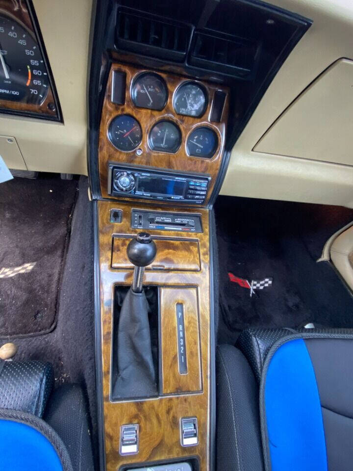 1979 Chevrolet Corvette 17