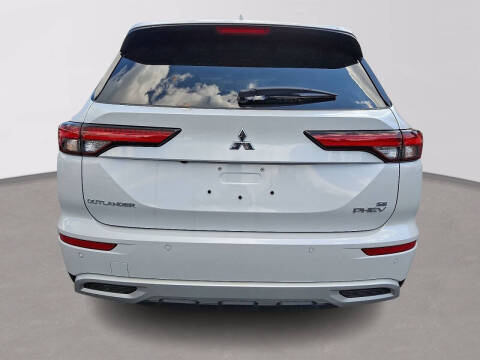 2025 Mitsubishi Outlander PHEV SE