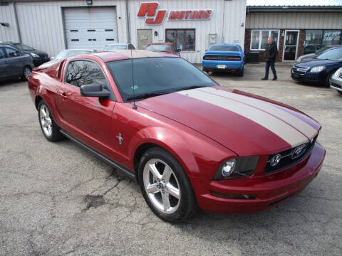 2008 Ford Mustang for sale at RJ Motors in Plano IL