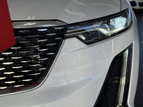 2023 Cadillac XT6 Premium Luxury