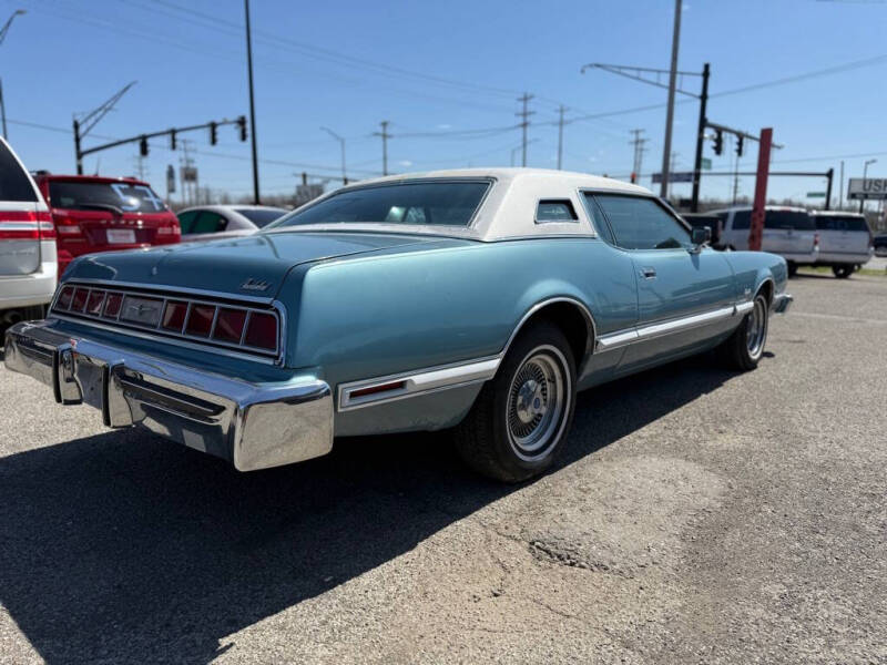 1974 Ford Thunderbird