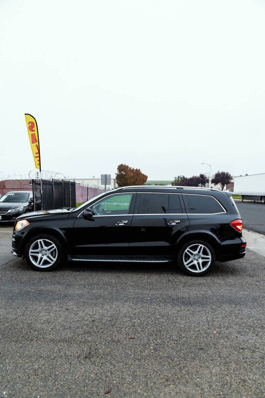 2015 Mercedes-Benz GL-Class GL 550 4MATIC