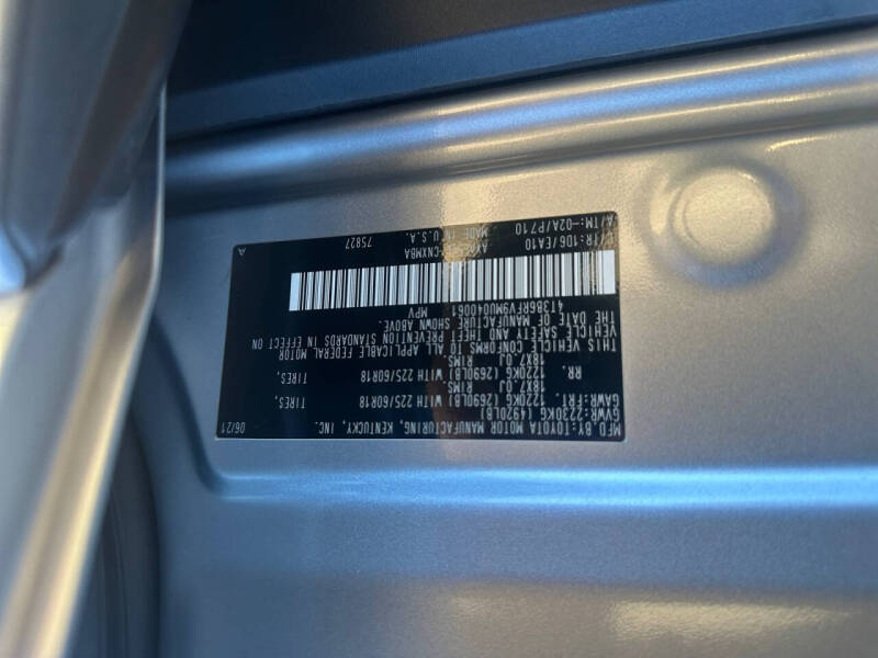 2021 Toyota RAV4 Hybrid XLE Premium