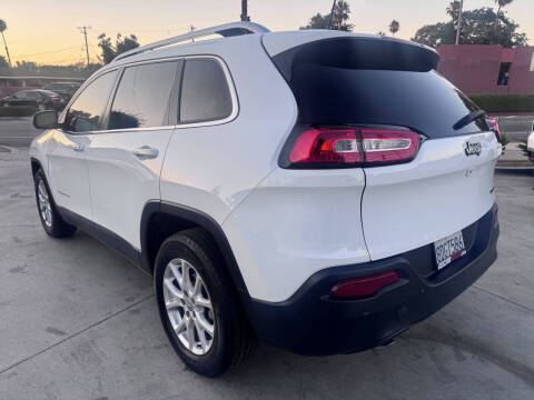 2018 Jeep Cherokee Latitude Plus
