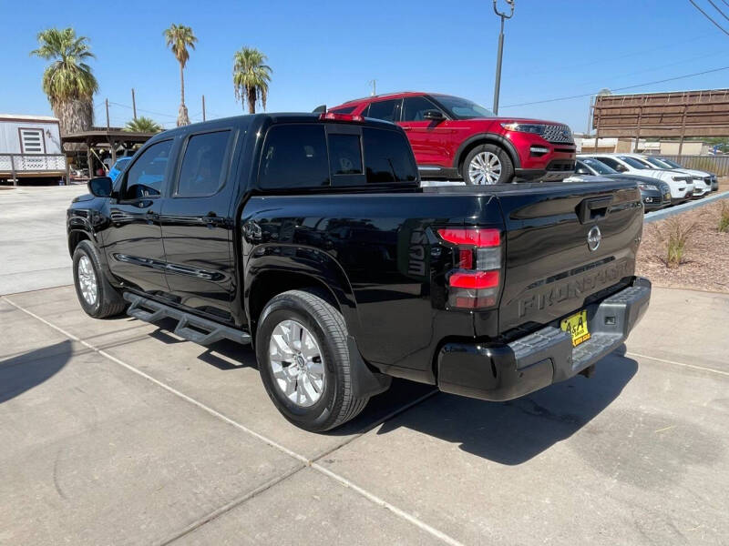 2022 Nissan Frontier SV