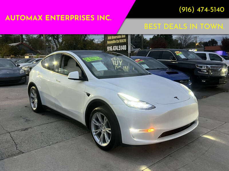 2023 Tesla Model Y Long Range's photo