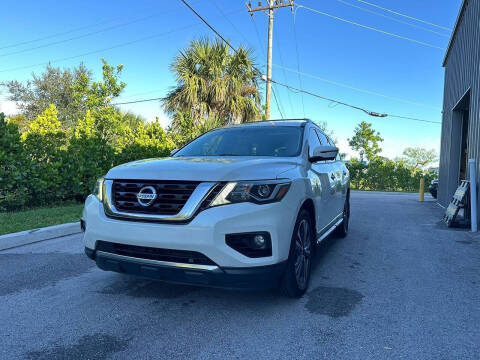 2017 Nissan Pathfinder Platinum