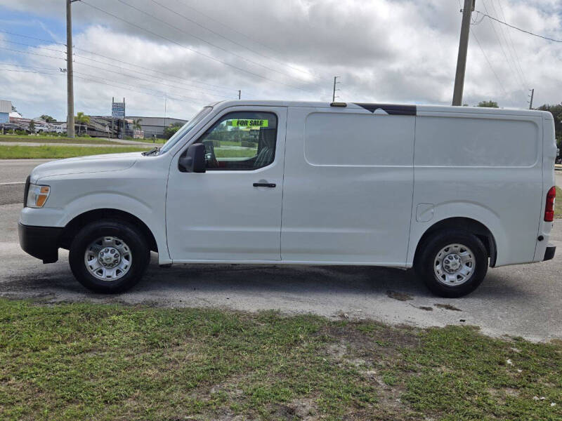 2017 Nissan NV 1500 SV