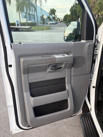 2009 Ford E-Series E-250