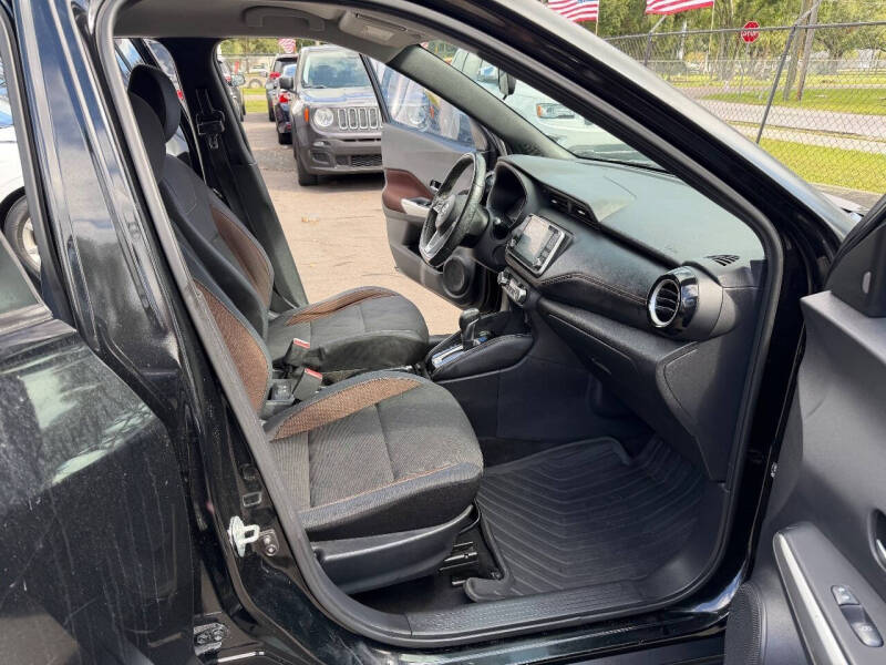 2018 Nissan Kicks SR