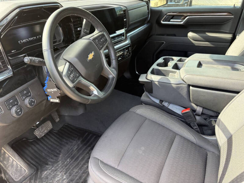 2025 Chevrolet Silverado 1500