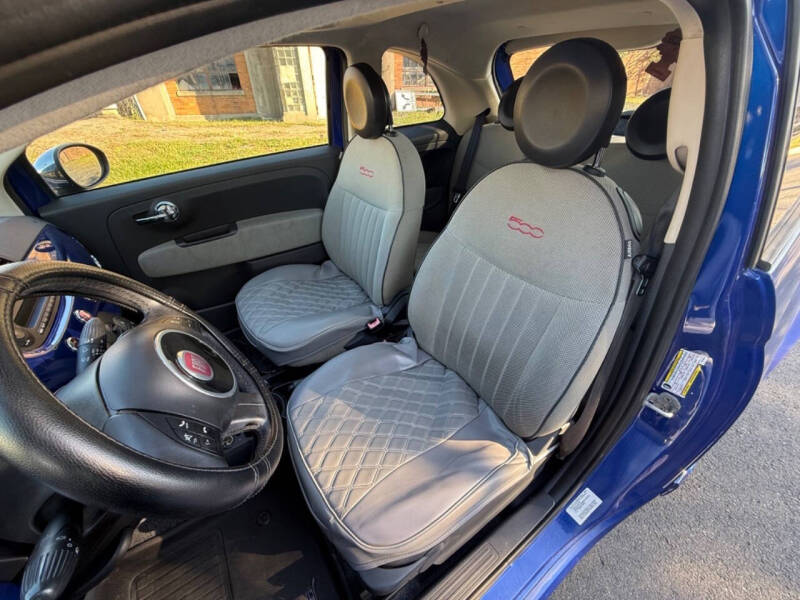 2012 FIAT 500 Lounge