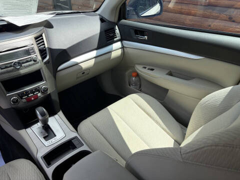 2011 Subaru Outback 2.5i
