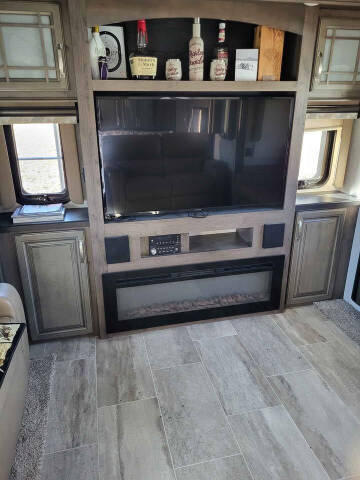 2019 MONTANA 3791RD