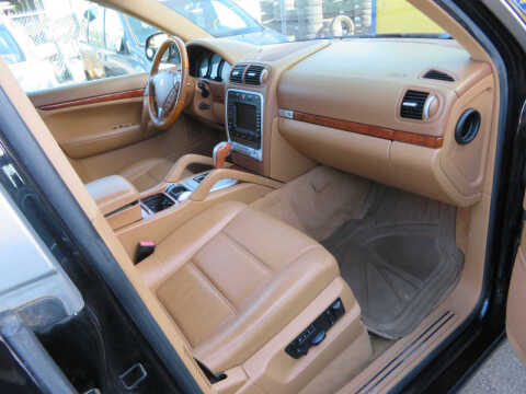 2004 Porsche Cayenne Tiptronic
