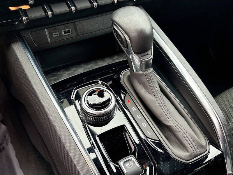 2025 GMC Canyon Elevation