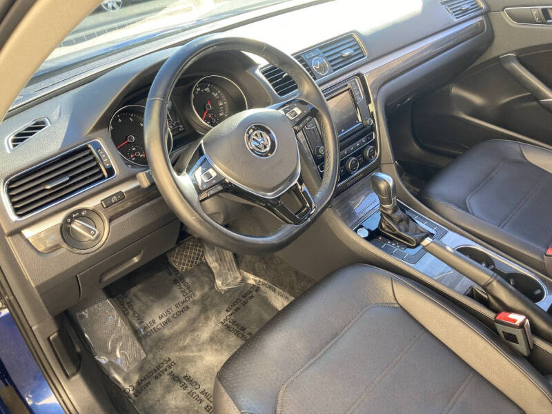 2017 Volkswagen Passat 1.8T SE