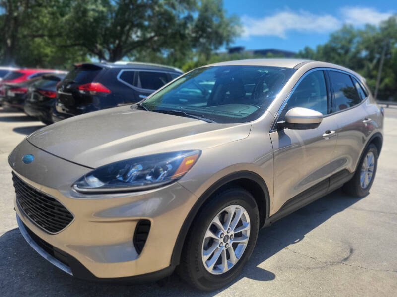 2020 Ford Escape SE