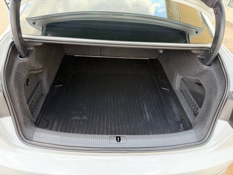 2018 Audi A4 2.0T quattro Premium Plus