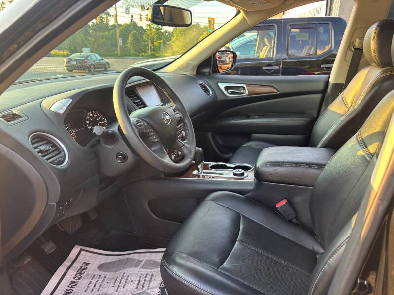 2017 Nissan Pathfinder Platinum
