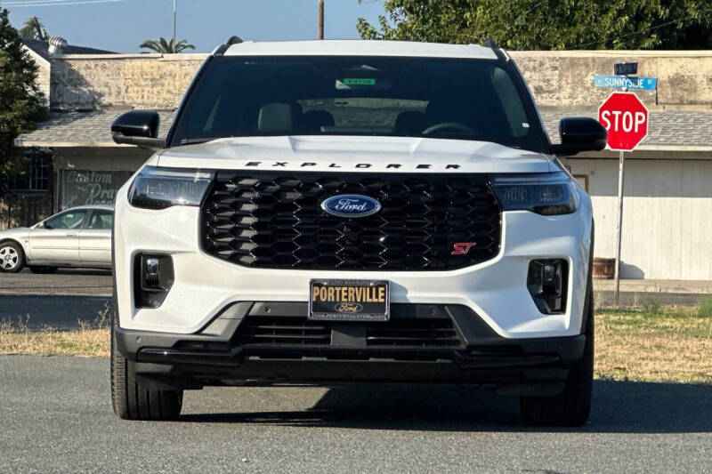 2025 Ford Explorer ST