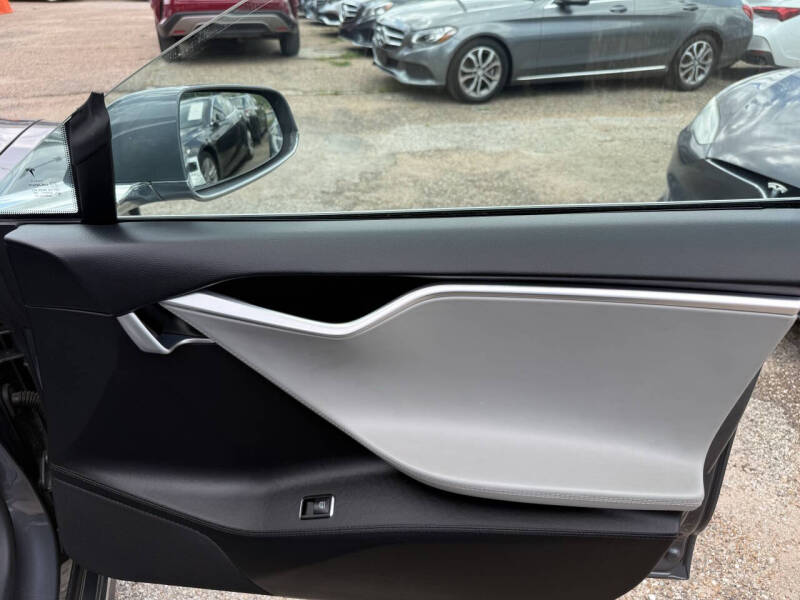 2013 Tesla Model S Performance