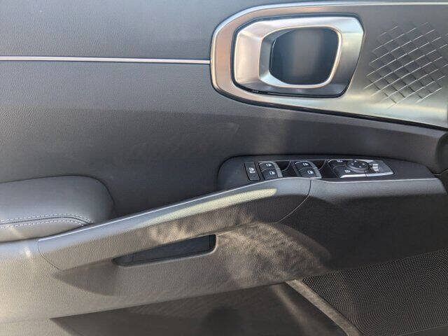 2023 Kia Sorento Hybrid EX