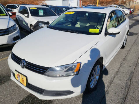 2013 Volkswagen Jetta for sale at Howe's Auto Sales LLC - Howe's Auto Sales in Lowell MA