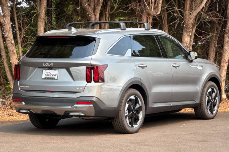 2025 Kia Sorento Hybrid EX