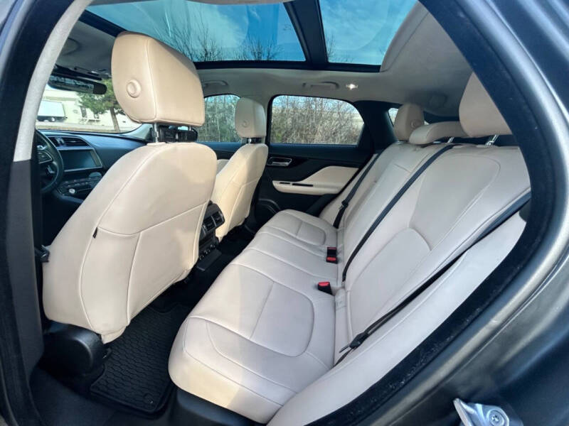 2020 Jaguar F-PACE 25t Premium