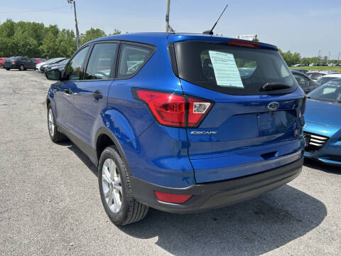 2019 Ford Escape S
